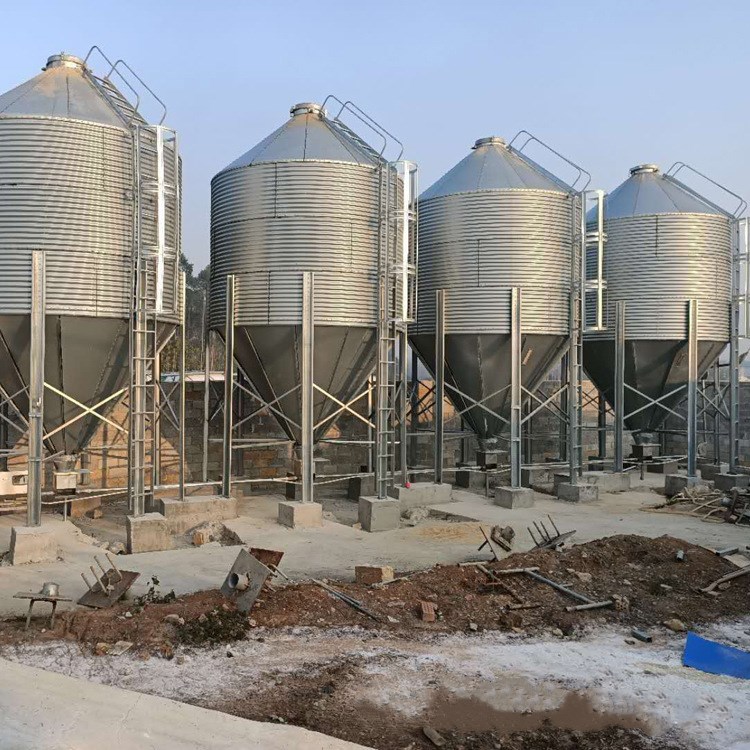 Feed silo
