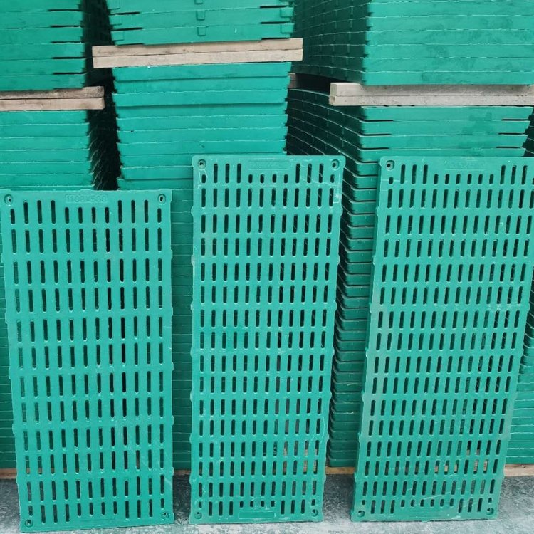 BMC slat floor